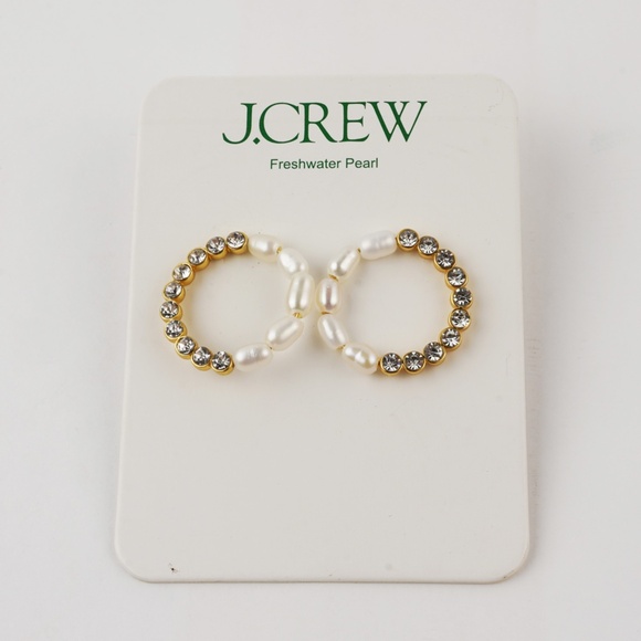 New JCREW Circle Pearl Stud Earrings - Picture 3 of 3
